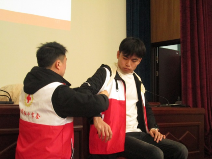 生命教育·人道伴行——急救培训活动(图7)