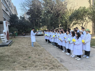 “清风化成雨，思念延绵长”清明节缅怀活动(图3)