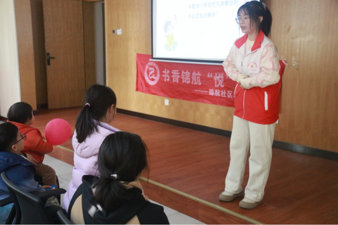 皖南医学院红十字协会走进合肥开展防结核宣传活动(图3)