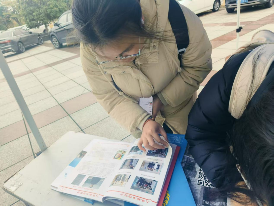生命延续，大爱无疆——红十字协会成功举办遗体捐献签字行动(图2)
