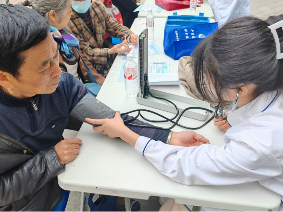 点亮健康之光，温暖邻里同行(图2)