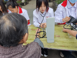 “肺”常守护，“诊”心为民——社区肺结核防治义诊活动圆满举行(图1)