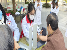 “医”心防“核”护健康 ——双轨服务进社区(图2)