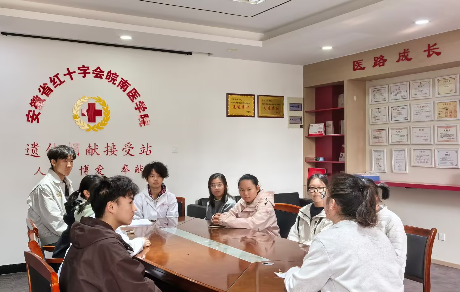 实验室安全教育会议 筑牢科研安全防线(图1)