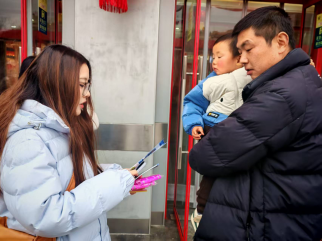 青春筑防，结核远离 ——皖南医学院红十字协会池州志愿分队赴青阳县亿达广场开展防结核宣传(图4)