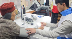 义诊迎新春,健康伴您行--皖南医学院红十字协会马鞍山永泰社区开展义诊活动(图4) 义诊迎新春,健康伴您行--皖南医学院红十字协会马鞍山永泰社区开展义诊活动(图4)